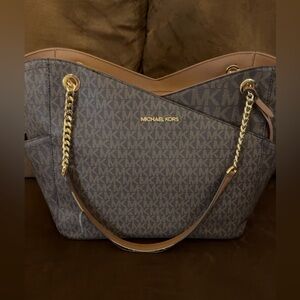 Michael Kors Jet Set Large Logo Shoulder Bag